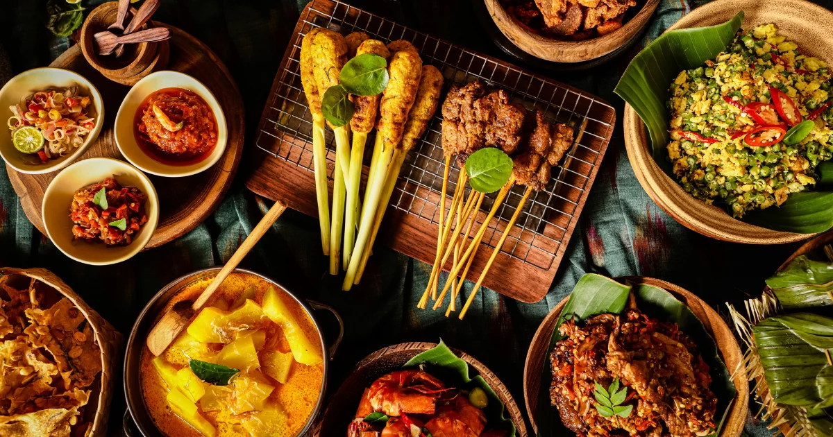 Discover the 10 Best Restaurants for Indonesian Rijsttafel in Amsterdam